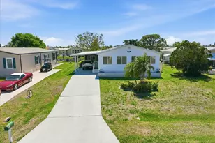 2727 Tanager Ln, Englewood, FL 34224 - Photo 2