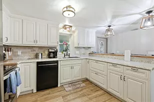 8362 Pelican Rd, Englewood, FL 34224 - Photo 10