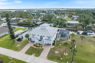 9181 Lake Dr, Englewood, FL 34224 - Photo 12