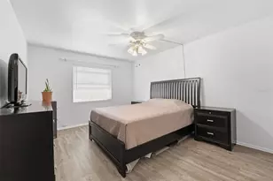 3900 Roxane Blvd, Sarasota, FL 34235 - Photo 18