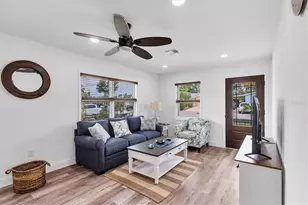 843 Palmetto St, Englewood, FL 34223 - Photo 6