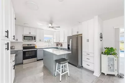 202 Caddy Road, Rotonda West, FL 33947 - Photo 18