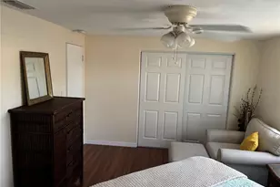 231 Lakeview Ln, Englewood, FL 34223 - Photo 18