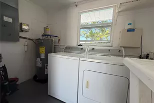 231 Lakeview Ln, Englewood, FL 34223 - Photo 26