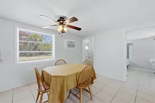 555 Artists Ave, Englewood, FL 34223 - Photo 10