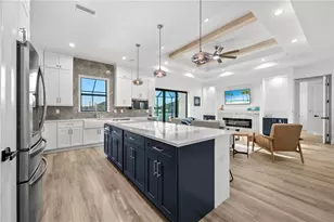 10401 Sunday Dr, Port Charlotte, FL 33981 - Photo 32