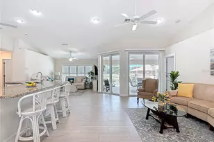 70 Clubhouse Rd, Rotonda West, FL 33947 - Photo 10