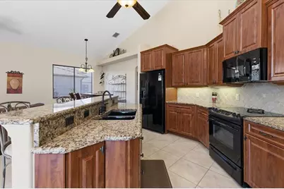 19 Medalist Way, Rotonda West, FL 33947 - Photo 12