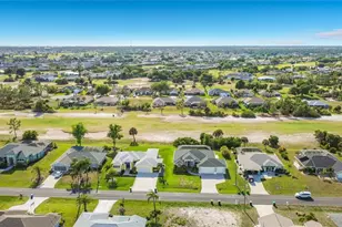 186 Fairway Rd, Rotonda West, FL 33947 - Photo 10