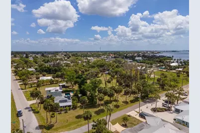 W Cowles Street, Englewood, FL 34223 - Photo 10