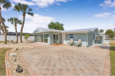 1424 Lemon Bay Drive, Englewood, FL 34223 - Photo 68