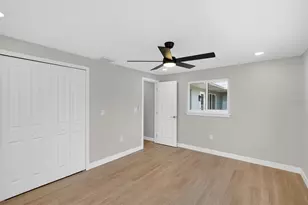 1424 Lemon Bay Dr, Englewood, FL 34223 - Photo 46