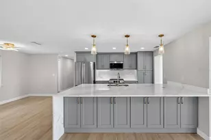 1424 Lemon Bay Dr, Englewood, FL 34223 - Photo 22