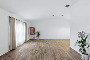 1434 Roosevelt Dr, Venice, FL 34293 - Photo 4