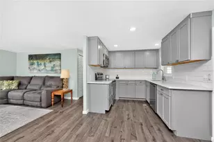 258 Via Deluna, Englewood, FL 34224 - Photo 16