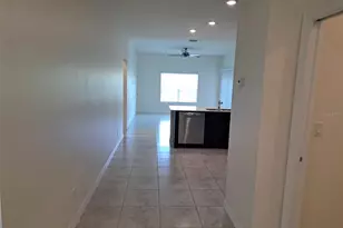 138 Jade St, Rotonda West, FL 33947 - Photo 2