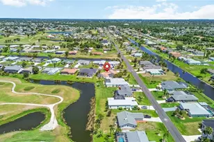 48 Bunker Rd, Rotonda West, FL 33947 - Photo 2