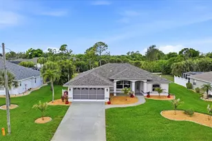 828 Rotonda Cir, Rotonda West, FL 33947 - Photo 1