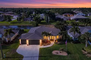 39 Medalist Rd, Rotonda West, FL 33947 - Photo 4