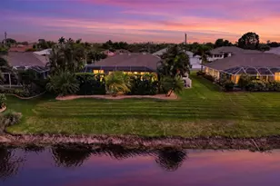 39 Medalist Rd, Rotonda West, FL 33947 - Photo 6