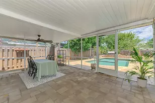 71 Winson Ave, Englewood, FL 34223 - Photo 4