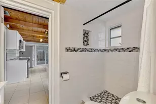 71 Winson Ave, Englewood, FL 34223 - Photo 32