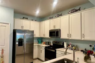 8746 St Kitts Cir, Englewood, FL 34224 - Photo 4