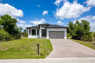 178 Lime Tree Park, Rotonda West, FL 33947 - Photo 2