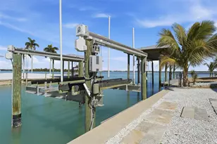 220 Mockingbird Ln, Englewood, FL 34223 - Photo 60