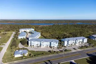 3917 Cape Haze Dr, Rotonda West, FL 33947 - Photo 4