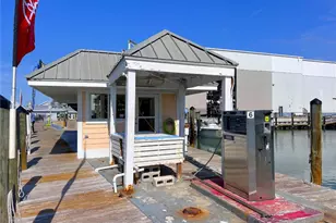 100 Circuit Rd, Nokomis, FL 34275 - Photo 6