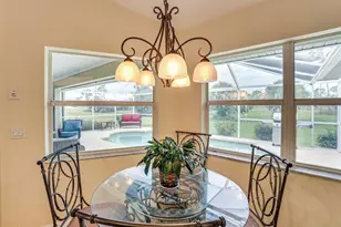 289 W Pine Valley Ln, Rotonda West, FL 33947 - Photo 10