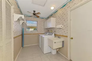 1290 Lakeside Dr, Venice, FL 34293 - Photo 40