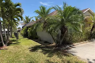 138 Broadmoor Ln, Rotonda West, FL 33947 - Photo 38