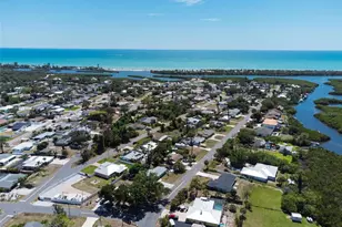 880 Lemon Bay Dr, Venice, FL 34293 - Photo 62