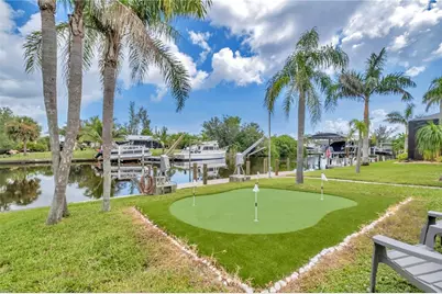 15180 Lyneburg Avenue, Port Charlotte, FL 33981 - Photo 30