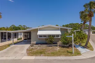 5751 Hyacinth Rd, Venice, FL 34293 - Photo 1