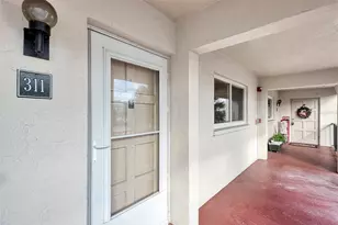 260 Santa Maria St, Venice, FL 34285 - Photo 4