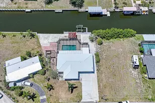 21452 Higgs Dr, Port Charlotte, FL 33952 - Photo 4