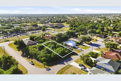 109 Sidney Court, Rotonda West, FL 33947 - Photo 10