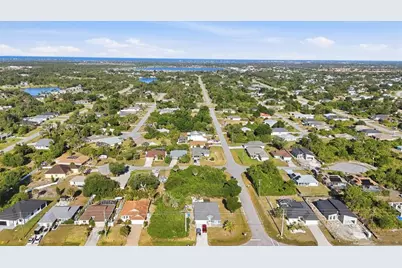 109 Sidney Court, Rotonda West, FL 33947 - Photo 6