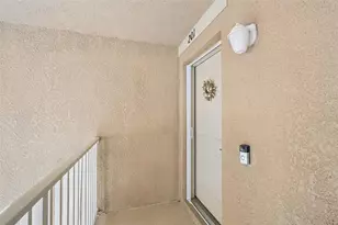 1003 Fairwaycove Ln, Bradenton, FL 34212 - Photo 1