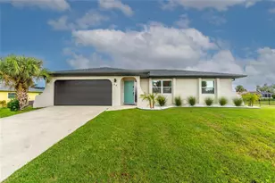 84 Annapolis Ln, Rotonda West, FL 33947 - Photo 1