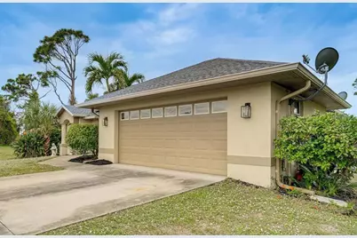 289 W Pine Valley Lane, Rotonda West, FL 33947 - Photo 2