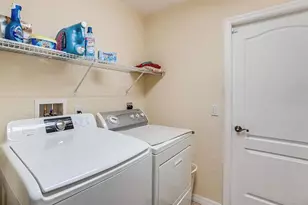 289 W Pine Valley Ln, Rotonda West, FL 33947 - Photo 22