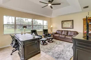 289 W Pine Valley Ln, Rotonda West, FL 33947 - Photo 12