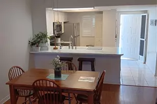 12538 SW Kingsway Cir, Lake Suzy, FL 34269 - Photo 8