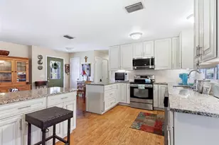 1000 Morningside Dr, Englewood, FL 34223 - Photo 10