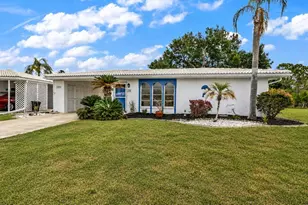 546 Circlewood Dr, Venice, FL 34293 - Photo 2