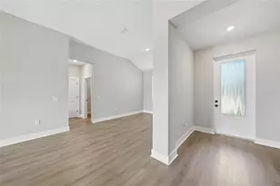 5104 Munhall St, Port Charlotte, FL 33981 - Photo 2
